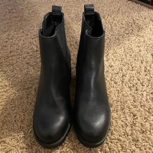 Black Mia boots